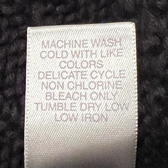 Black Sweater with Cable Knit Design - Picture 4 of 9